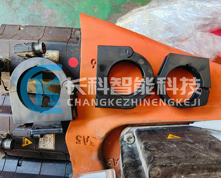 庫(kù)卡管線(xiàn)包軟管固定座 庫(kù)卡管線(xiàn)包軟管固定座